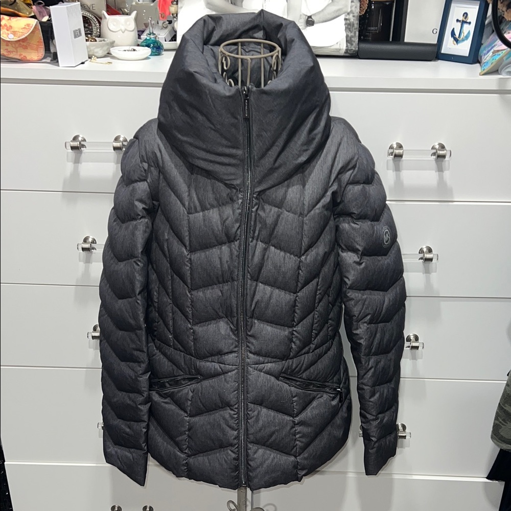 Michael Michael Kors Packable Down Fill Jacket Hidden Hood, Travel Bag, size L